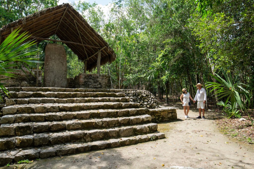 Estelas en ciudad maya de cobá