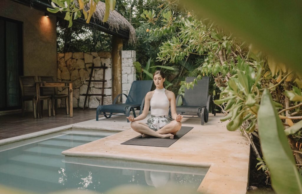 yoga en aldea cobá, experiencias wellness