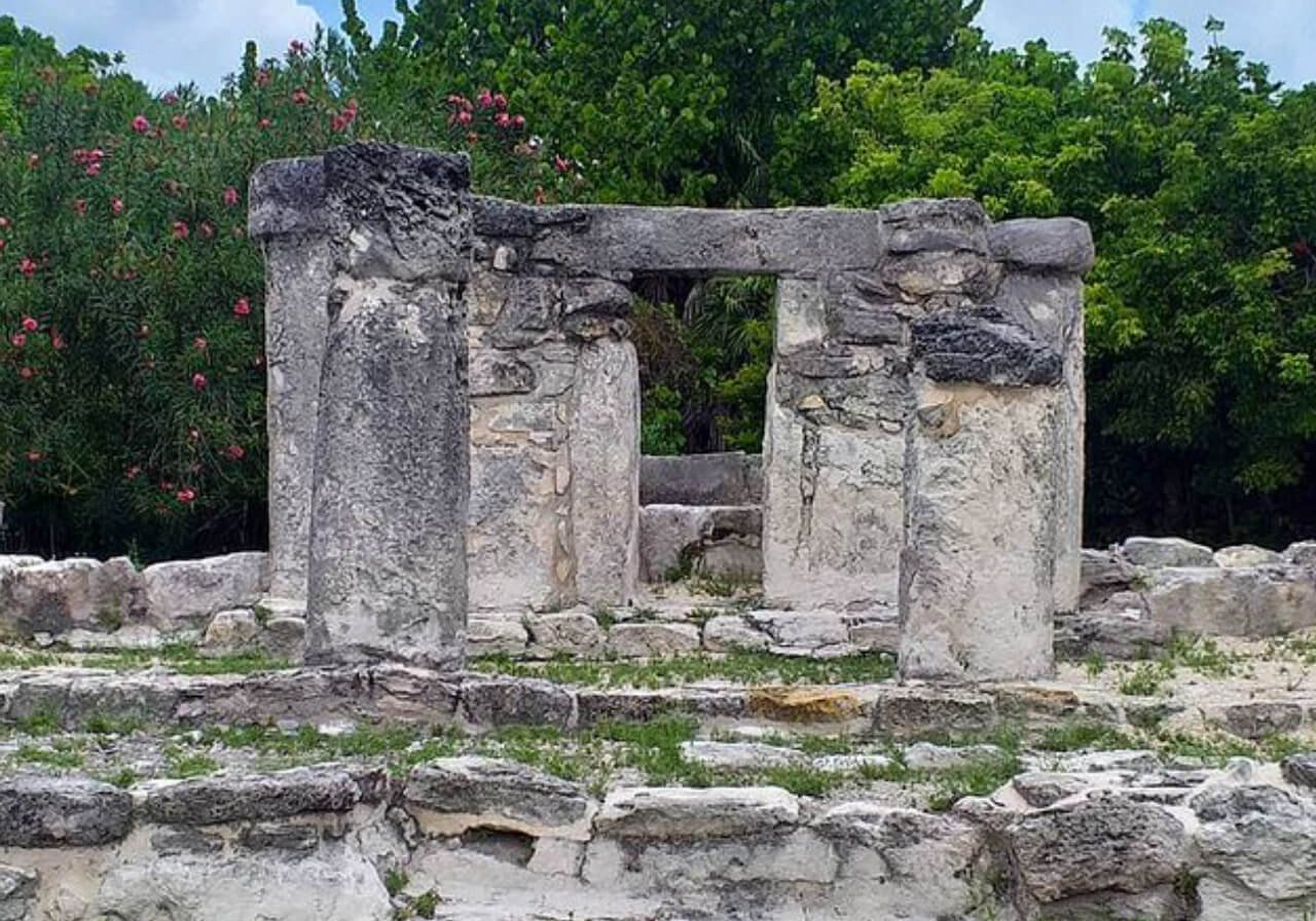 Archaeological sites in Cancún hotel zone