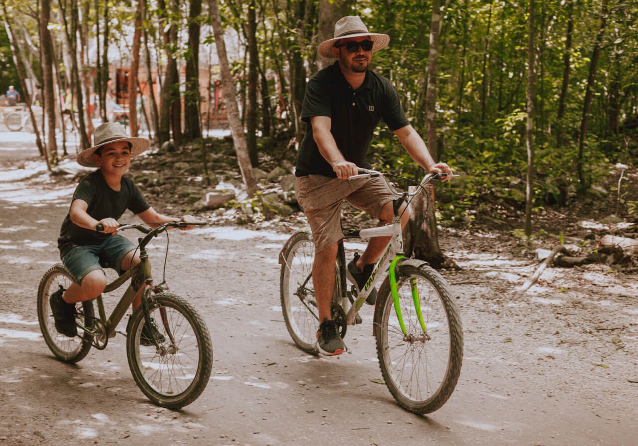 Tour for father's day in cobá
