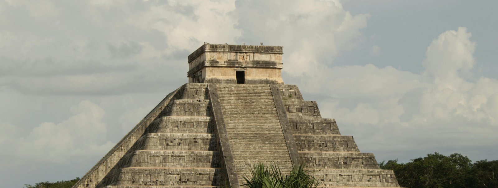 Archaeological sites you can visit with Aldea Cobá